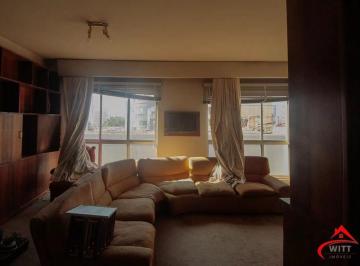 Apartamento · 204m² · 4 Quartos · 2 Vagas · Vende-se apartamento com 4 quartos (1 suíte), 204 m² e 2 vagas - Rio Branco