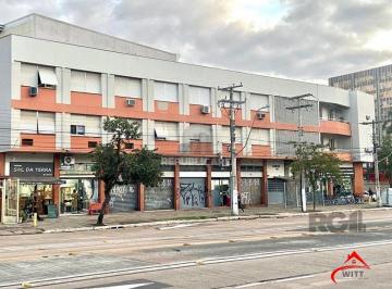 Apartamento · 70m² · 2 Quartos · Apartamento de 2 Dormitórios totalmente reformado com churrasqueira