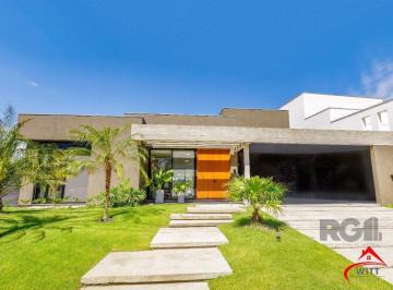 Casa · 380m² · 3 Quartos · 3 Vagas · Casa térrea com piscina, no Condominio Terra Ville com 380,27m2 e 3 suites.