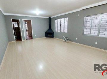 Casa · 200m² · 3 Quartos · 3 Vagas · Casa à venda - em Azenha