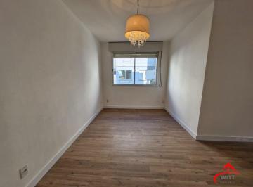 Apartamento · 70m² · 3 Quartos · Apartamento 3 dormitórios na rua Corronel Massot, Cristal.