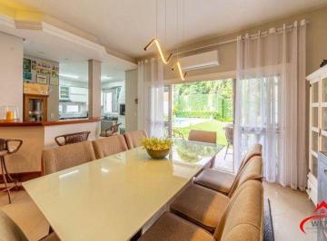 Casa · 162m² · 3 Quartos · 2 Vagas · Casa à venda - em Hípica