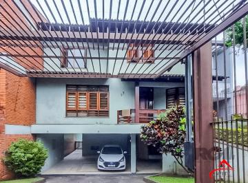 Casa · 225m² · 4 Quartos · Casa à venda - em Teresópolis
