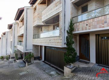Casa · 232m² · 3 Quartos · 2 Vagas · Casa em condominio