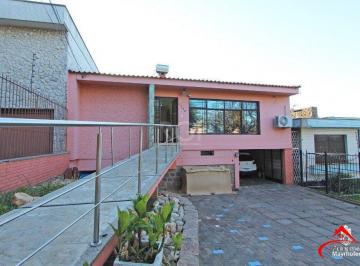 Casa · 500m² · 5 Quartos · 5 Vagas · Casa para Venda - 500m², 5 dormitórios, sendo 2 suites, 5 vagas - Menino Deus