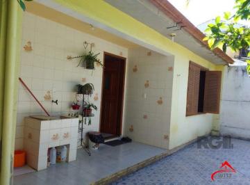 Casa · 244m² · 4 Quartos · Casa de 4 quartos com 243,58m² no Bairro Lomba do Pinheiro