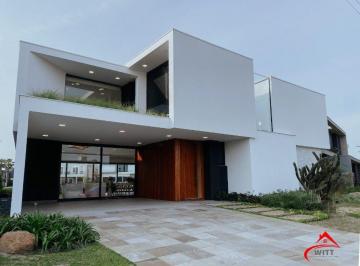 Casa · 434m² · 6 Quartos · 2 Vagas · MAGNÍFICA MANSÃO A BEIRA LAGO NO COND. ENSEADA - 6 SUÍTES, 8 BANHEIROS E 2 VAGAS