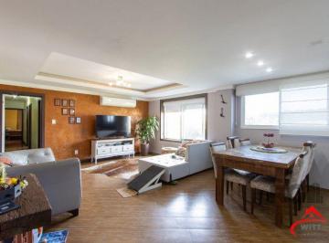 Apartamento · 125m² · 3 Quartos · 1 Vaga · Apartamento reformado de 124m² privativos- 3 dormitórios sendo 1 suíte no bairro