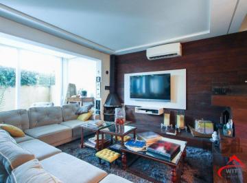 Casa · 327m² · 3 Quartos · 3 Vagas · Casa com 327m² de área privativa, oferecendo 3 dormitórios, sendo 3 suítes