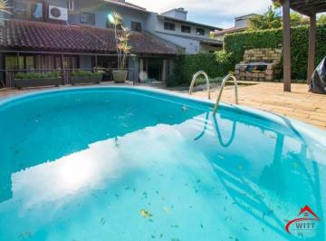 Casa · 195m² · 3 Quartos · 2 Vagas · Sobrado 3 dormitórios, 1suíte, área gourmet com churrasqueira, piscina.