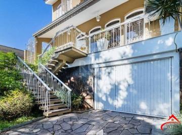 Casa · 264m² · 4 Quartos · 4 Vagas · Excelente casa de 264m² com 4 dormitórios no bairro Menino Deus