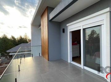 Casa · 233m² · 4 Quartos · 2 Vagas · Linda Casa Ampla com 3 Suítes Construída Recentemente em Condomínio no Bairro No