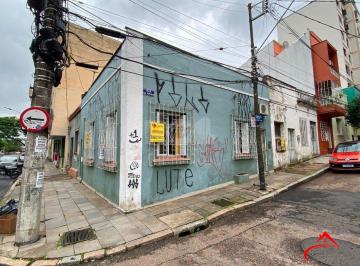 Casa · 64m² · 2 Quartos · Casa de esquina com 64m², próximo ao Cais Embarcadero