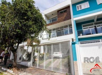 Casa · 300m² · 3 Quartos · 4 Vagas · Casa para Venda - 300m², 3 dormitórios, sendo 1 suites, 4 vagas - Teresópolis