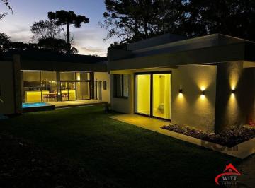 Casa · 400m² · 3 Quartos · 3 Vagas · Casa toda térrea 400m2 , 3 suítes
