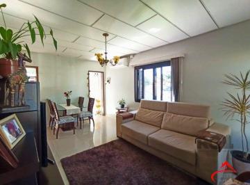 Casa · 65m² · 3 Quartos · 2 Vagas · Casa com 3 quartos espaçosos, 2 banheiros bem distribuídos e 2 vagas de garagem