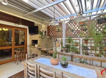 Casa · 234m² · 3 Quartos · 2 Vagas · Casa à venda - em Cavalhada