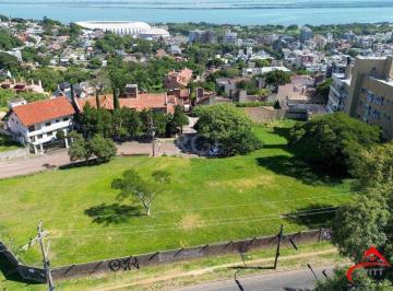 Terreno · 3386m² · Excelente terreno à venda em Porto Alegre, localizado na Rua Correa Lima,