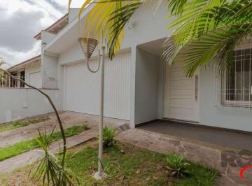 Casa · 230m² · 3 Quartos · 2 Vagas · Casa 03 quartos, Bairro Sarandi.