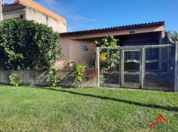 Casa · 3 Quartos · 2 Vagas · Casa 3 dormitórios em Tramandaí
