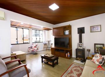 Apartamento · 145m² · 3 Quartos · 2 Vagas · Cobertura com 3 dormitórios, 2 vagas e elevador no Bairro Santana.