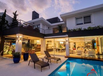 Casa · 516m² · 6 Quartos · 3 Vagas · Casa à venda - em Xangri-Lá