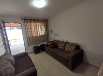 Casa · 250m² · 3 Quartos · 7 Vagas · Residencial Comercial - Jardim Satélite - 3 Dormitórios - 7 Vagas - 250m².
