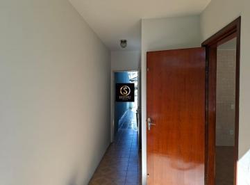 Foto 01 · Casa à venda em Jundiaí-SP: 3 quartos, 1 suíte, 2 salas, 2 banheiros, 2 vagas de garagem - Vila Vian