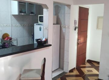 Apartamento · 28m² · 1 Quarto · 1 Vaga · Loucura, Loucura. **Grande oportunidade**. Excelente Kitnet no Canto do Forte, a 100 metros do mar.