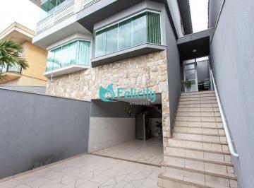 Casa · 138m² · 3 Quartos · 3 Vagas · Sobrado com 3 dorms, 1 suíte, 3 vagas, 138m2 na Vila Pereira Cerca