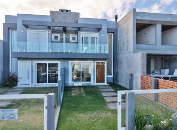 Casa · 120m² · 3 Quartos · SOBRADO Á 150 METROS DO MAR À VENDA EM XANGRI-LÁ