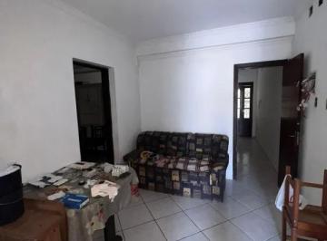 Apartamento · 49m² · 2 Quartos · Apartamento Térreo Mobiliado 1 Quadra do Mar em Tramandaí
