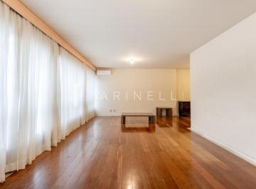 12512-20260528183443_zap.jpg · Apartamento com janelões e sol da manhã em excelente localização do Leblon.