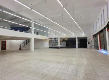 Comercial · 229m² · 4 Vagas · Prédio Comercial de Esquina para Alugar, 730m² - Santa Terezinha, Santo André/SP.