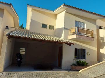Casa de 3 quartos, São Roque · Vende Casa em condomínio seminova para locação R$ 4.800,00 o pacote