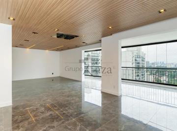 Apartamento de 3 quartos, São Paulo · Apartamento - Alto da Boa Vista - 4 Suítes - 132m².