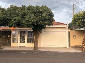 Casa · 188m² · 3 Quartos · 2 Vagas · Casa à Venda em Guararapes