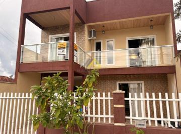 Casa · 133m² · 4 Quartos · 1 Vaga · Um sobrado acolhedor no bairro Piçarras.