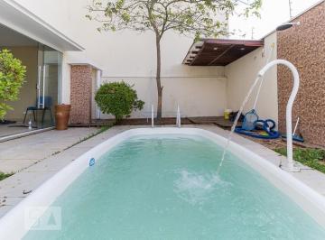 Casa · 117m² · 3 Quartos · 2 Vagas · Sobrado à venda no bairro Vila Suissa - Mogi das Cruzes/SP