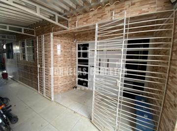 Casa · 70m² · 2 Quartos · Repasse de Privê em Pau Amarelo