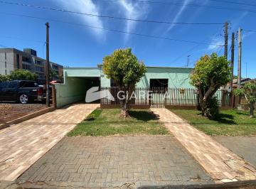 Casa · 219m² · 3 Quartos · 5 Vagas · Casa ampla à venda em ótima localização no JARDIM EUROPA, TOLEDO-PR