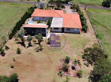 Casa · 202m² · 4 Quartos · 5 Vagas · Chacara a Venda em Condominio fechado em Cambe