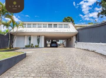 Casa · 650m² · 3 Quartos · 10 Vagas · Imóvel de alto potencial, para uso residencial ou comercial, à venda no Bairro São Francisco!