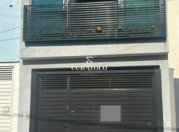 Casa · 130m² · 3 Quartos · 2 Vagas · Casa sobrado à venda com 130 m², 3 quartos e 2 vagas, Jardim Santo Antônio - Santo André.