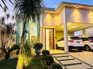 Casa de 3 quartos, Águas Claras · Casa Mobiliada com 400 m² e 3 quartos à venda em Arniqueiras