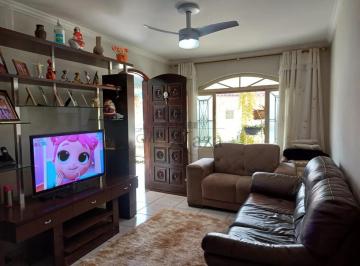 Casa · 150m² · 3 Quartos · 2 Vagas · Oportunidade - Casa Conjunto Residencial Trinta e Um de Março - 3 Dormitórios - 150m².
