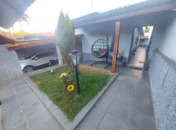Casa de 3 quartos, Bragança Paulista · BRAGANÇA ÓTIMA CASA TÉRREA MOBILIADA, 3 DORMITÓRIOS, ESCRITÓRIO, JACUZZI