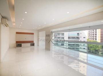 Apartamento · 140m² · 3 Quartos · 2 Vagas · Apartamento - Vila Olímpia - 3 Suítes - 140m².