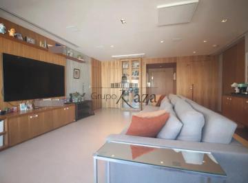 Apartamento · 200m² · 4 Quartos · 3 Vagas · Apartamento - Moema - 4 Dormitórios - 200m².