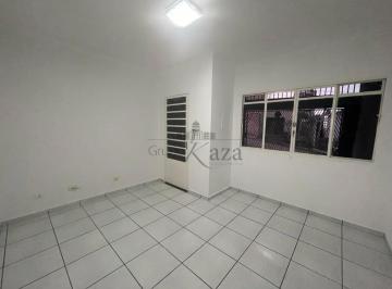 Casa · 160m² · 3 Quartos · 2 Vagas · Oportunidade - Casa - Centro - Jacareí - 3 Dormitórios - 160m².